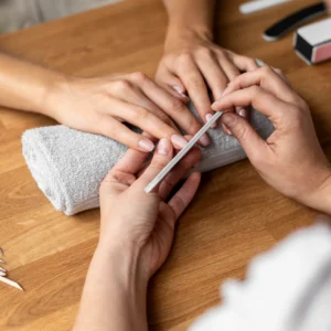 Alungirea Unghiilor cu Gel – Nivel Avansat Grup
