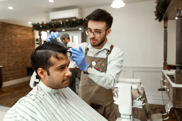 Barbering – Tehnici Profesionale Complete Grup