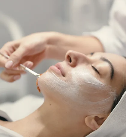 close-up-face-young-woman-relaxing-gentle