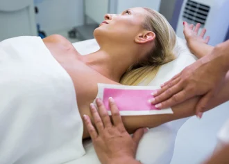 woman-getting-her-armpit-hair-removed